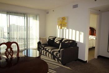 Joud Apartahotel 3*